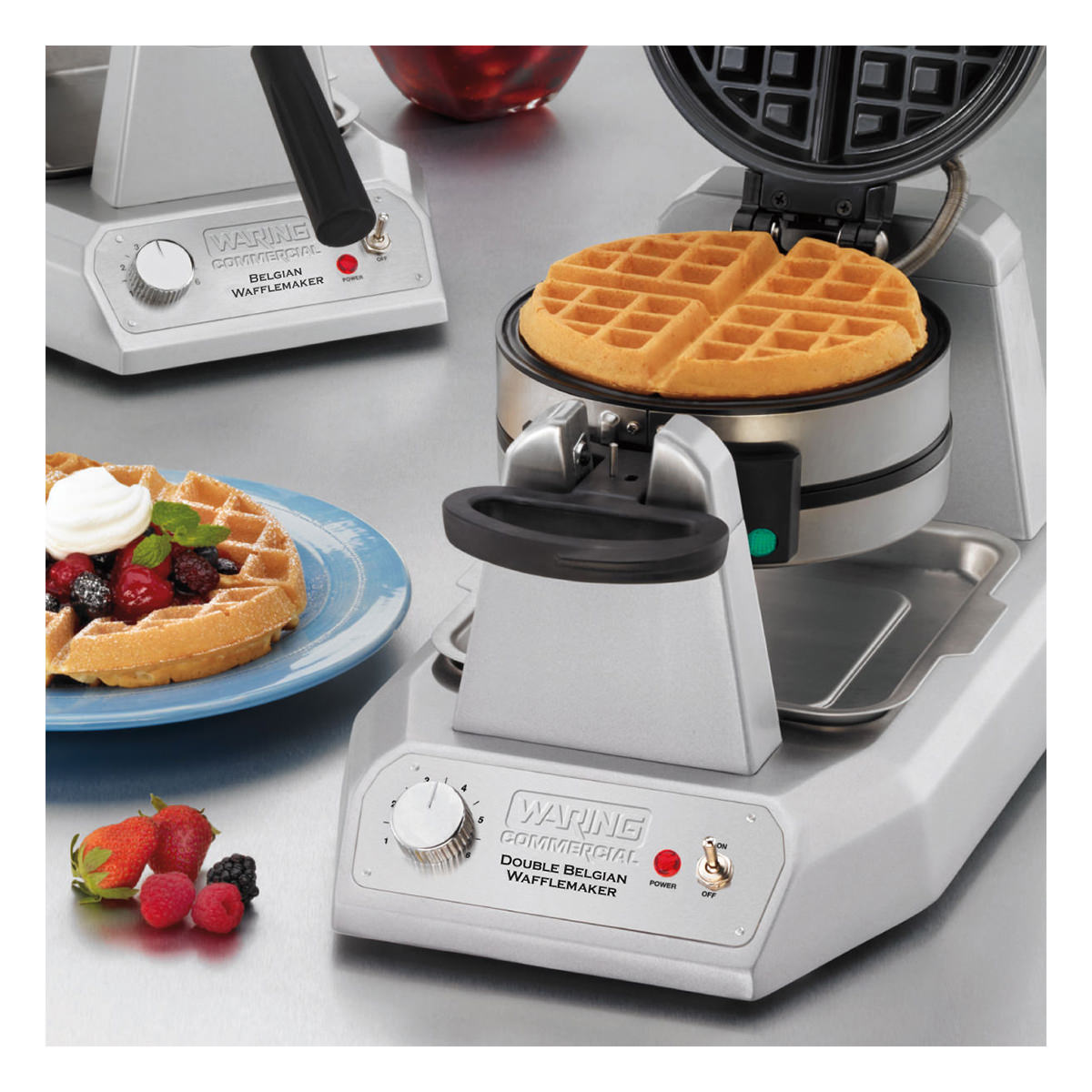 Waring WW200 Double Vertical Belgian Waffle Maker, 120v, 1400w, 9.5 x